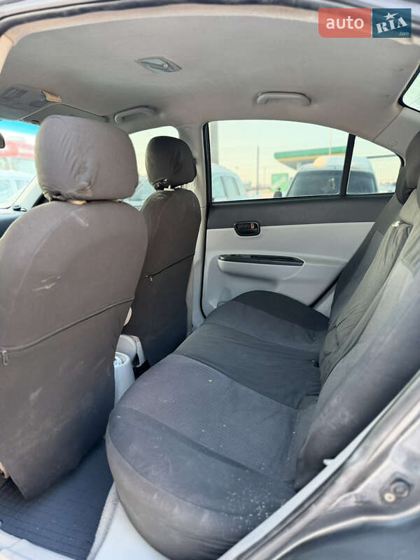 Седан Hyundai Accent 2008 в Каменец-Подольском фото 11 Седан Hyundai Accent 2008 в Каменец-Подольском
