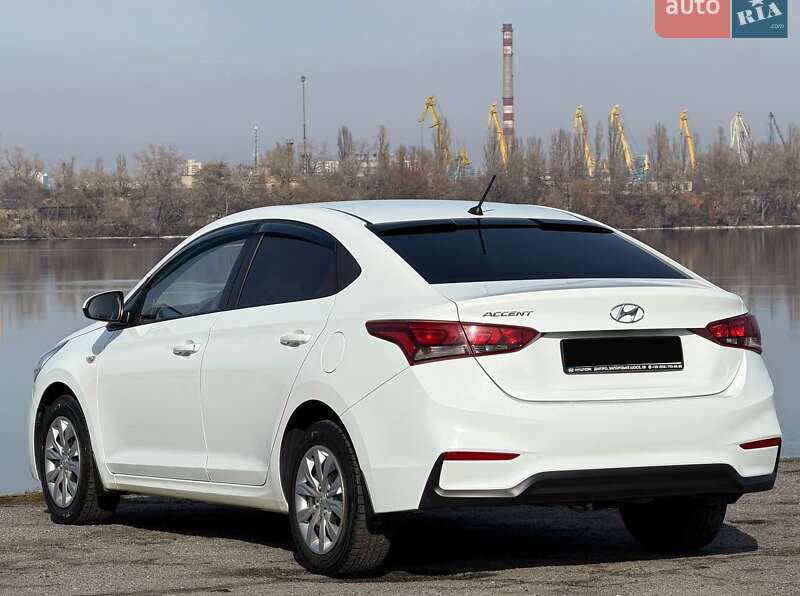 Седан Hyundai Accent 2017 в Днепре