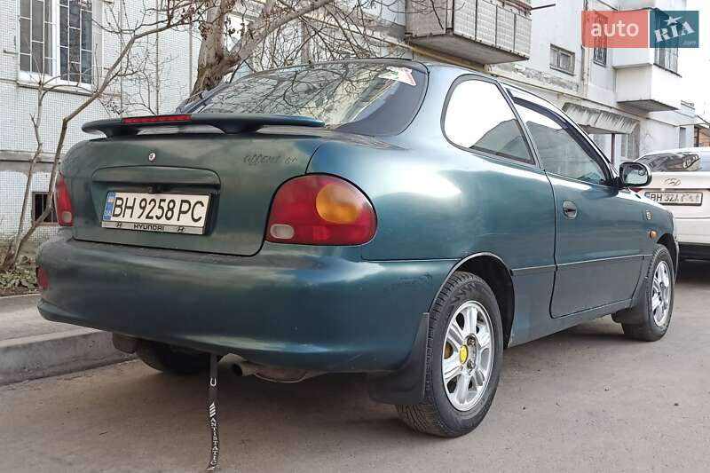 Лифтбек Hyundai Accent 1995 в Николаеве