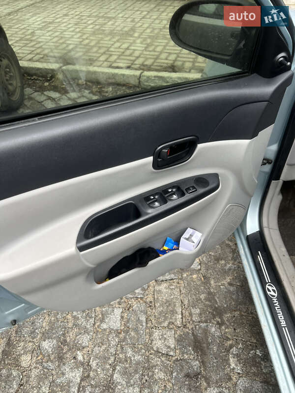 Седан Hyundai Accent 2010 в Запорожье фото 11 Седан Hyundai Accent 2010 в Запорожье