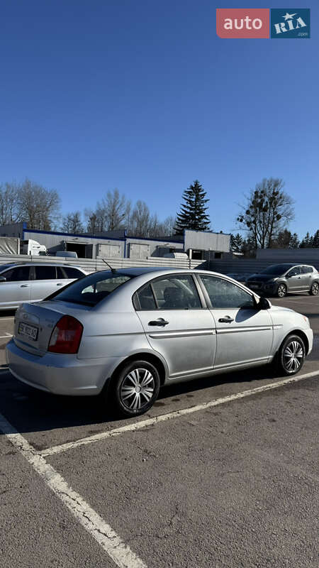 Седан Hyundai Accent 2008 в Ровно