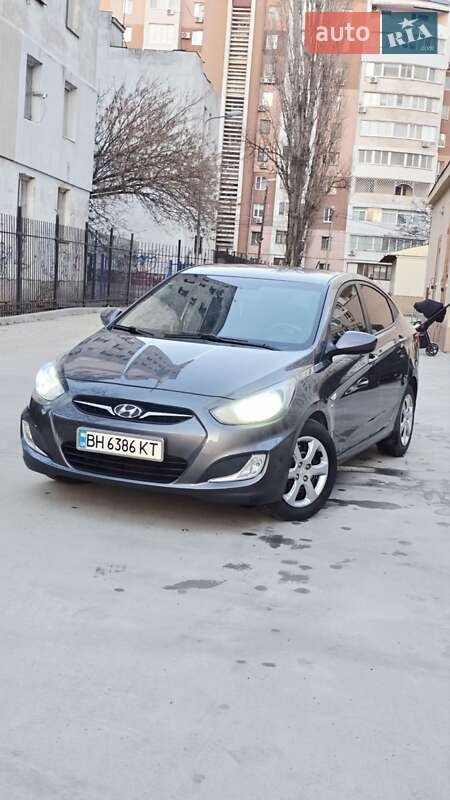 Седан Hyundai Accent 2012 в Одессе