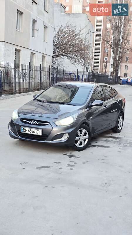 Седан Hyundai Accent 2012 в Одессе
