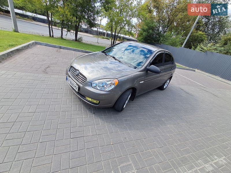 Седан Hyundai Accent 2008 в Днепре
