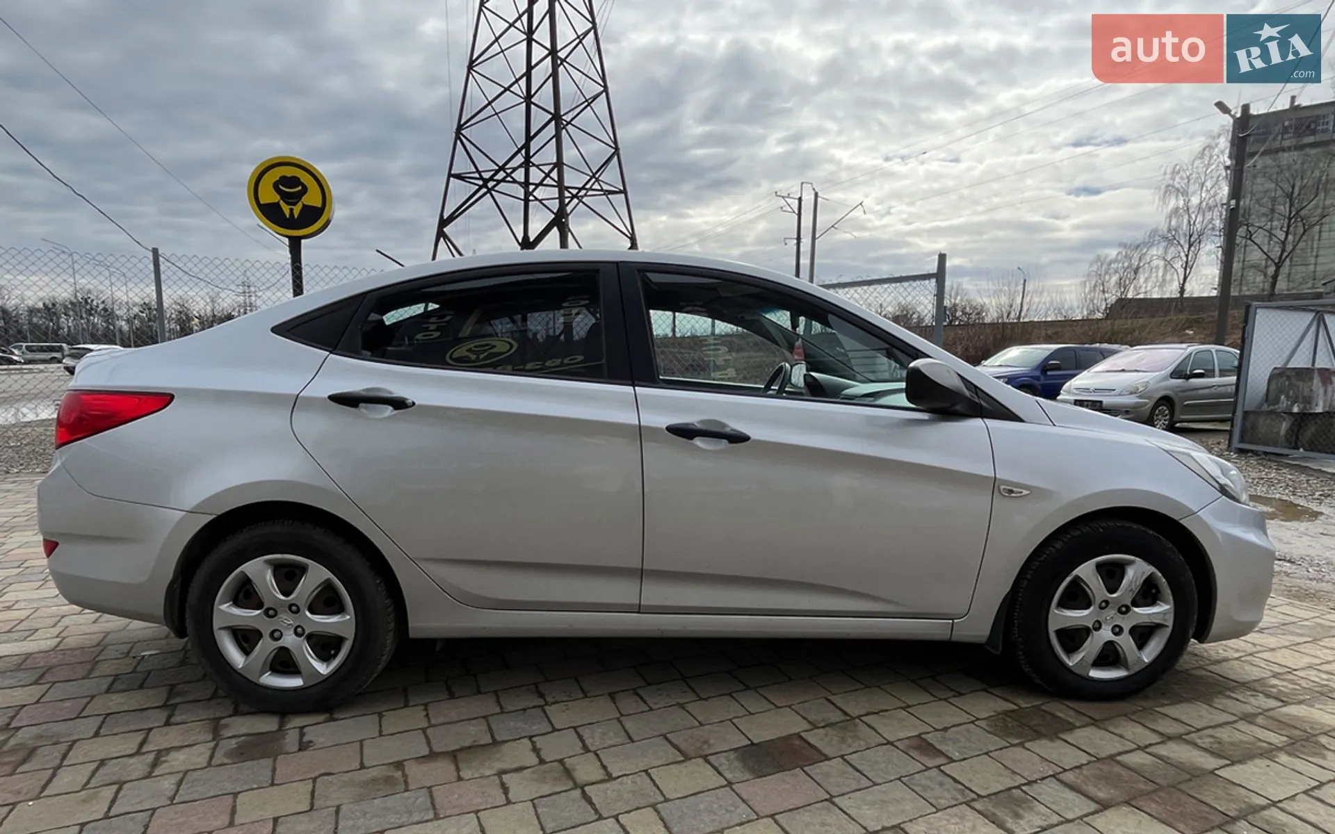 2012 Hyundai Accent - мініатюра 8