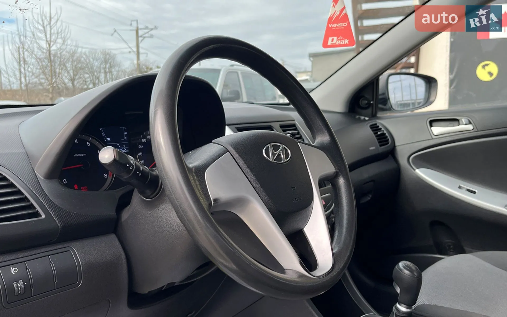 2012 Hyundai Accent - мініатюра 11