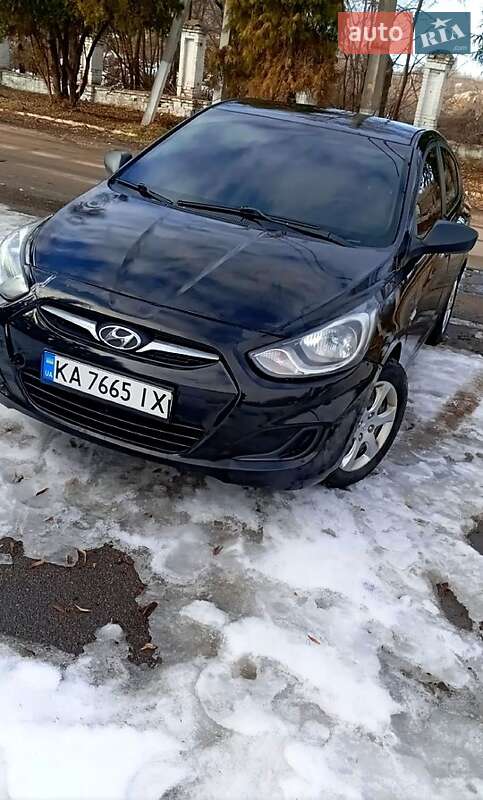 Hyundai Accent 2011