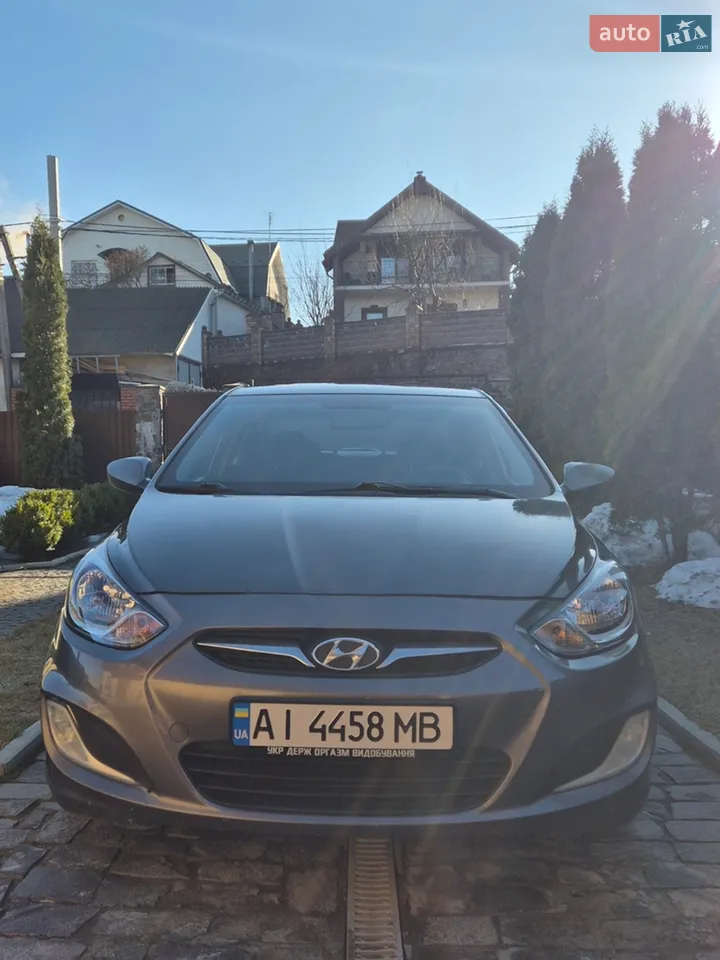 2012 Hyundai Accent - мініатюра 12