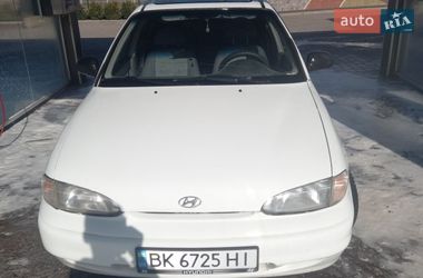 Седан Hyundai Accent 1995 в Ровно