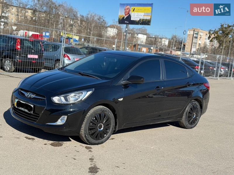 Седан Hyundai Accent 2013 в Полтаве