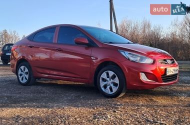 Седан Hyundai Accent 2012 в Борщеві