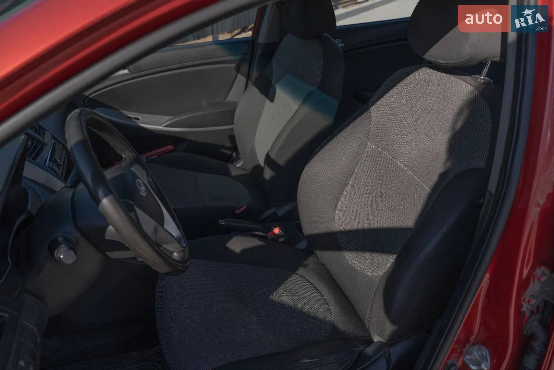2011 Hyundai Accent - мініатюра 9