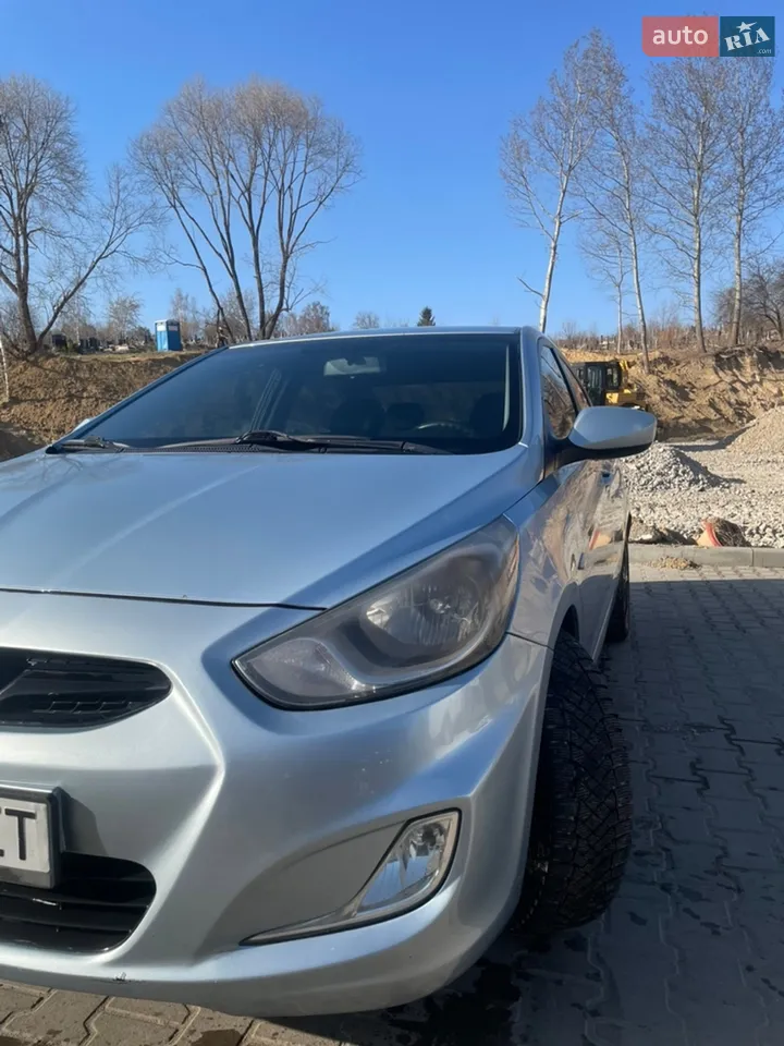 2012 Hyundai Accent - мініатюра 17