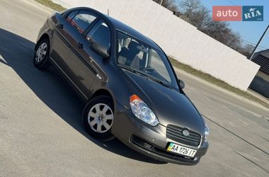 Седан Hyundai Accent 2010 в Киеве