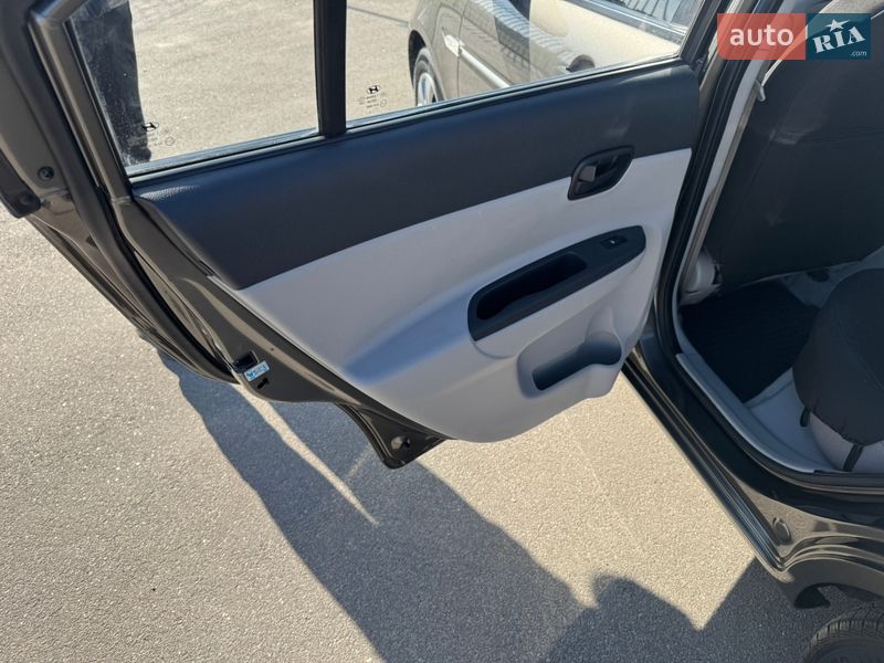 Седан Hyundai Accent 2010 в Киеве фото 20 Седан Hyundai Accent 2010 в Киеве