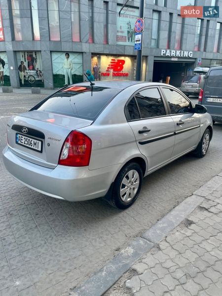 Седан Hyundai Accent 2009 в Дніпрі