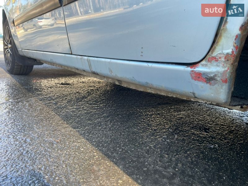 Седан Hyundai Accent 2003 в Ирпене