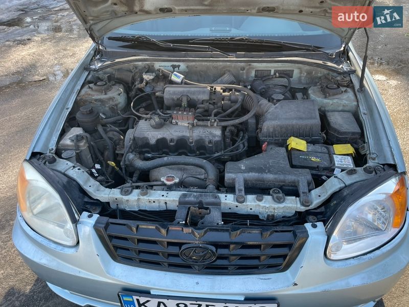 Седан Hyundai Accent 2003 в Ирпене