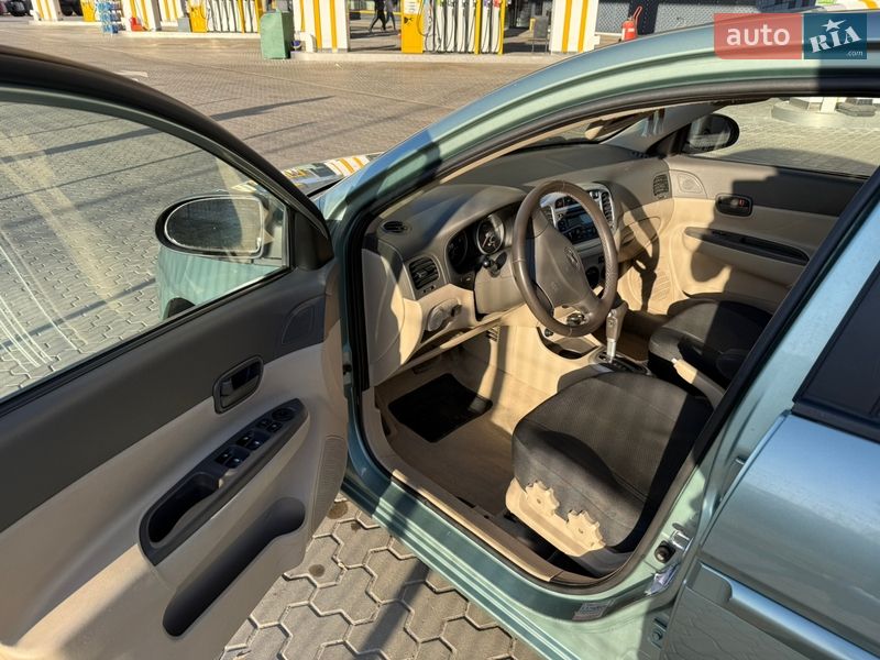 Седан Hyundai Accent 2008 в Глевахе