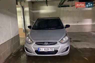 Седан Hyundai Accent 2011 в Киеве