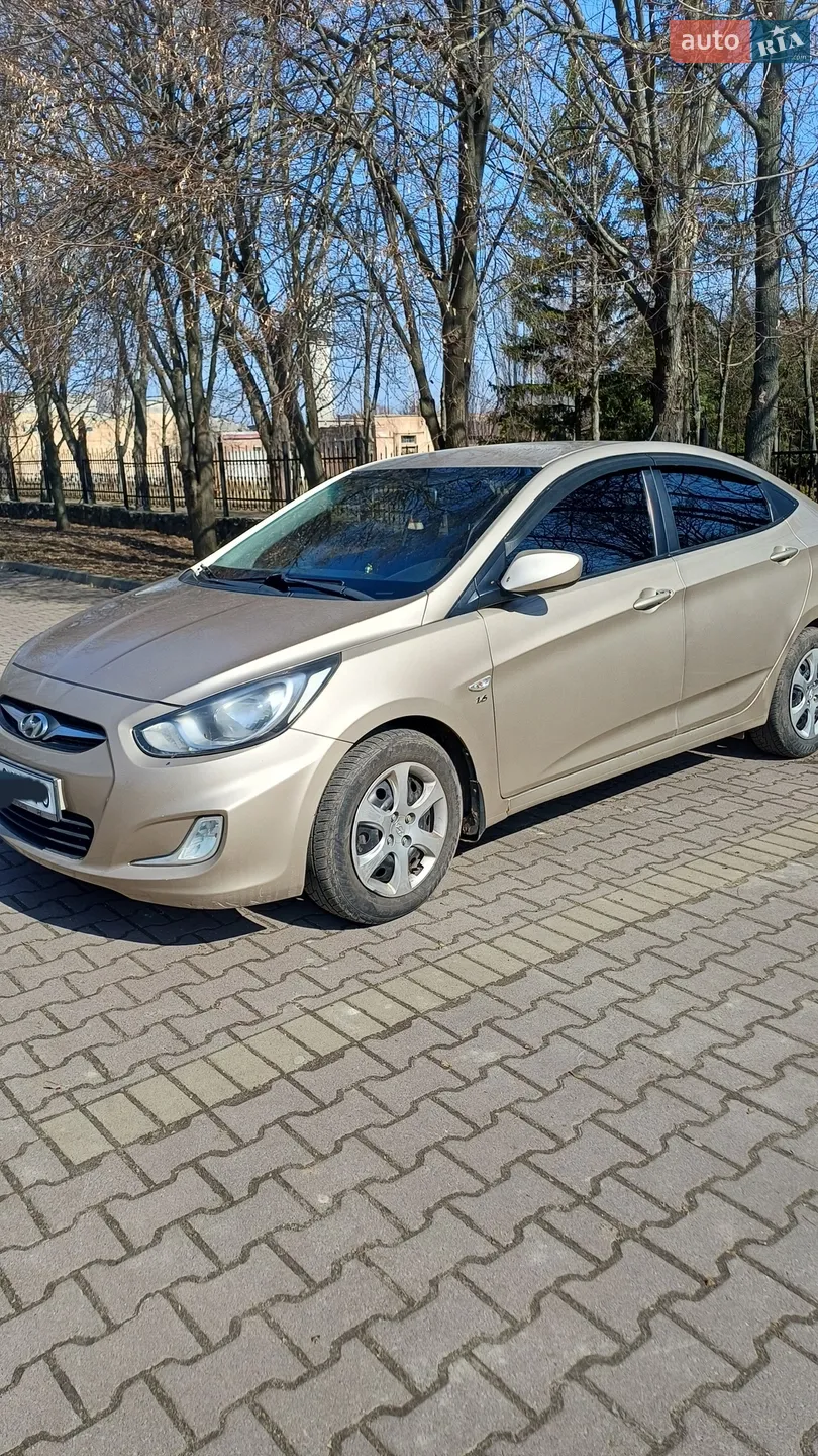 2012 Hyundai Accent - мініатюра 4