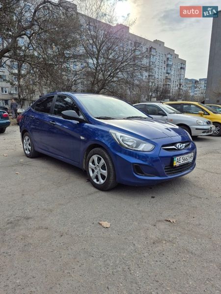 Hyundai Accent 2013