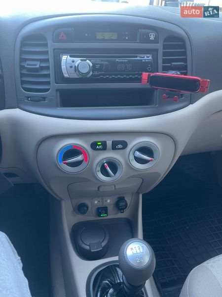 Седан Hyundai Accent 2007 в Киеве