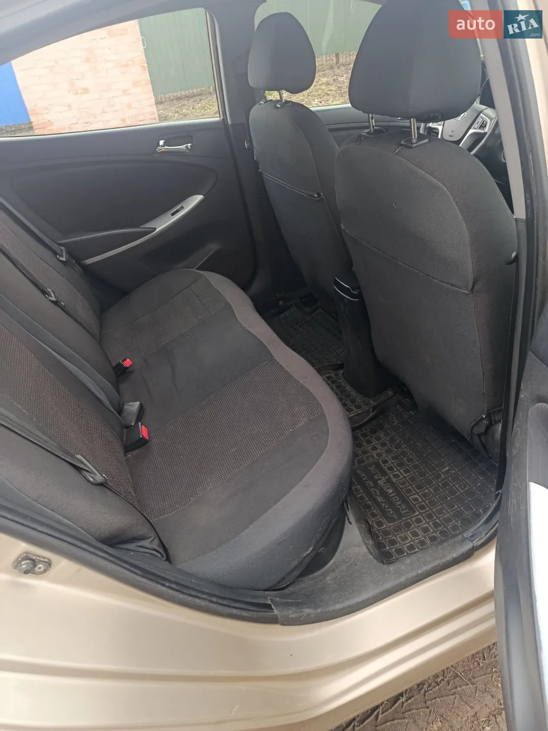 2011 Hyundai Accent - мініатюра 9