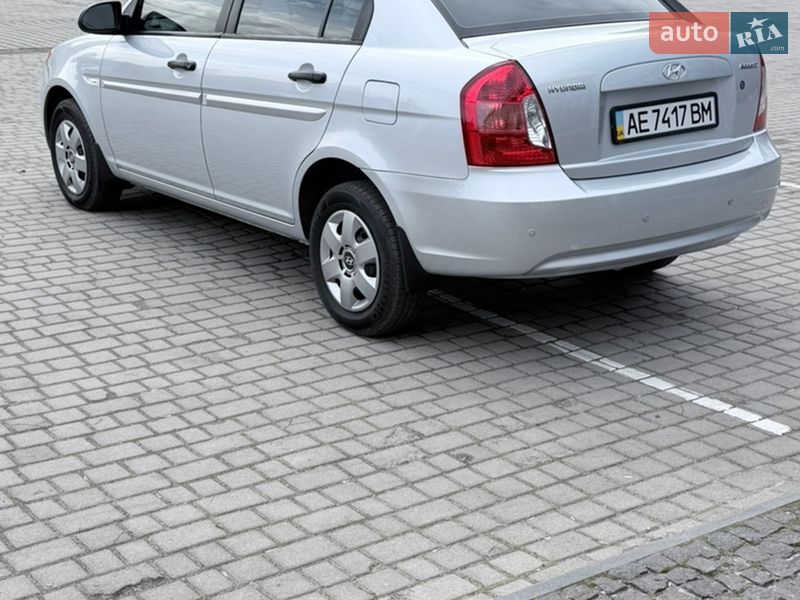 Седан Hyundai Accent 2008 в Дніпрі