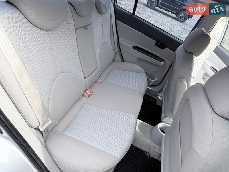 Седан Hyundai Accent 2008 в Дніпрі