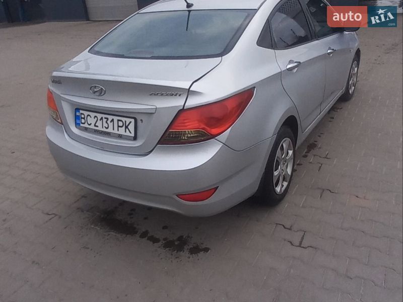 Седан Hyundai Accent 2011 в Шептицькому