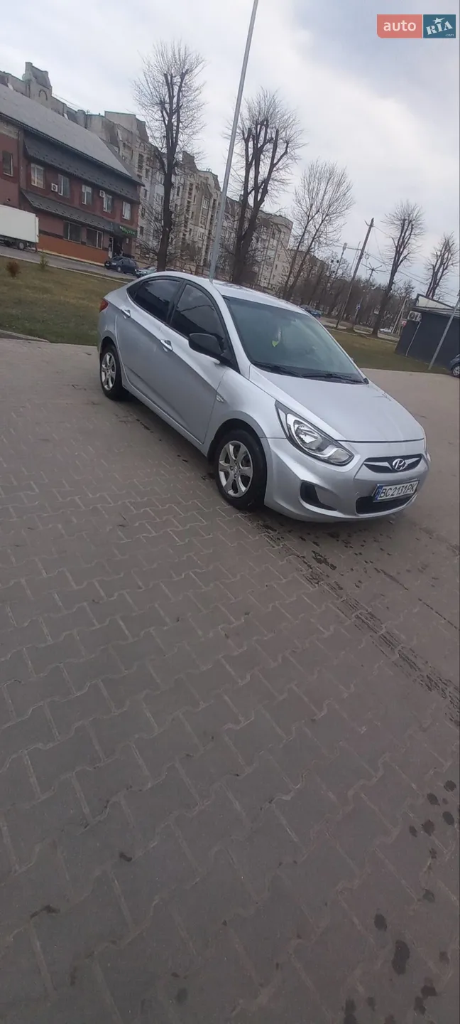 2011 Hyundai Accent - мініатюра 5