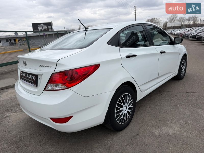 Седан Hyundai Accent 2013 в Киеве фото 5 Седан Hyundai Accent 2013 в Киеве