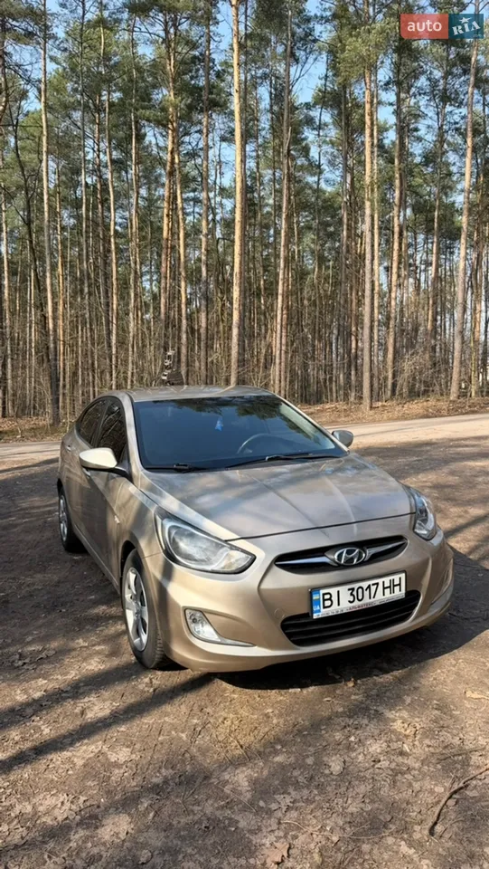 2012 Hyundai Accent - мініатюра 12