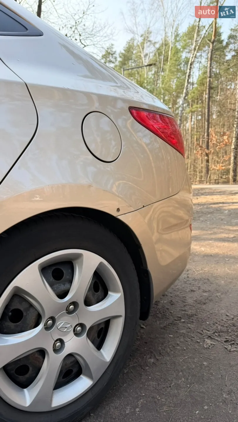2011 Hyundai Accent - мініатюра 6