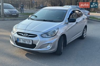 Седан Hyundai Accent 2013 в Полтаве