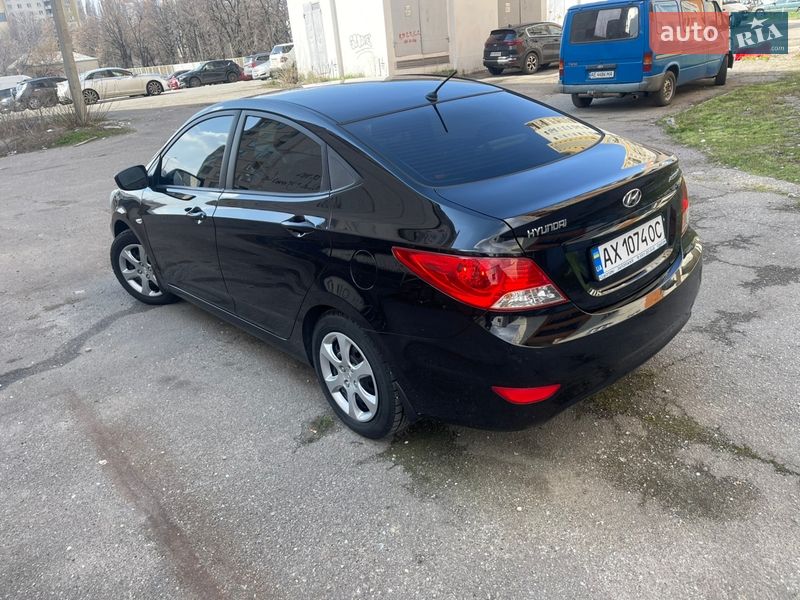 Седан Hyundai Accent 2013 в Харькове