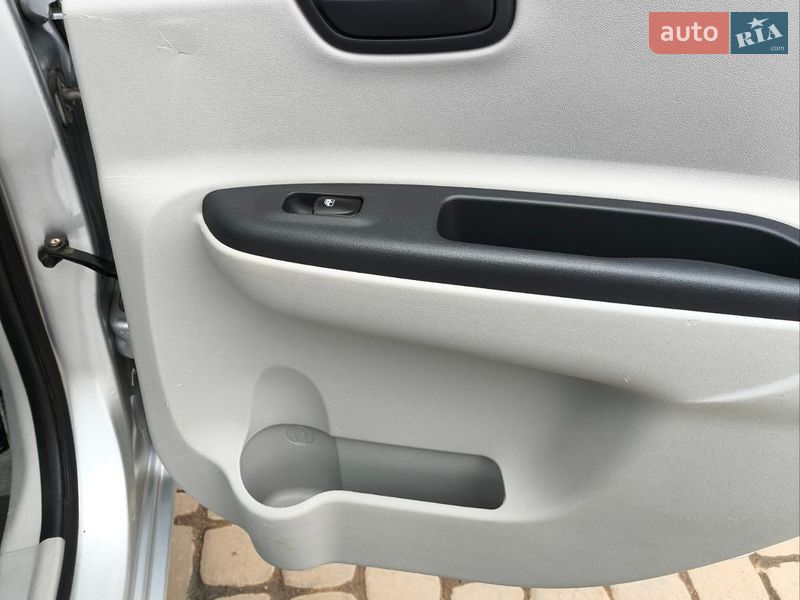 Седан Hyundai Accent 2008 в Кривом Роге фото 11 Седан Hyundai Accent 2008 в Кривом Роге