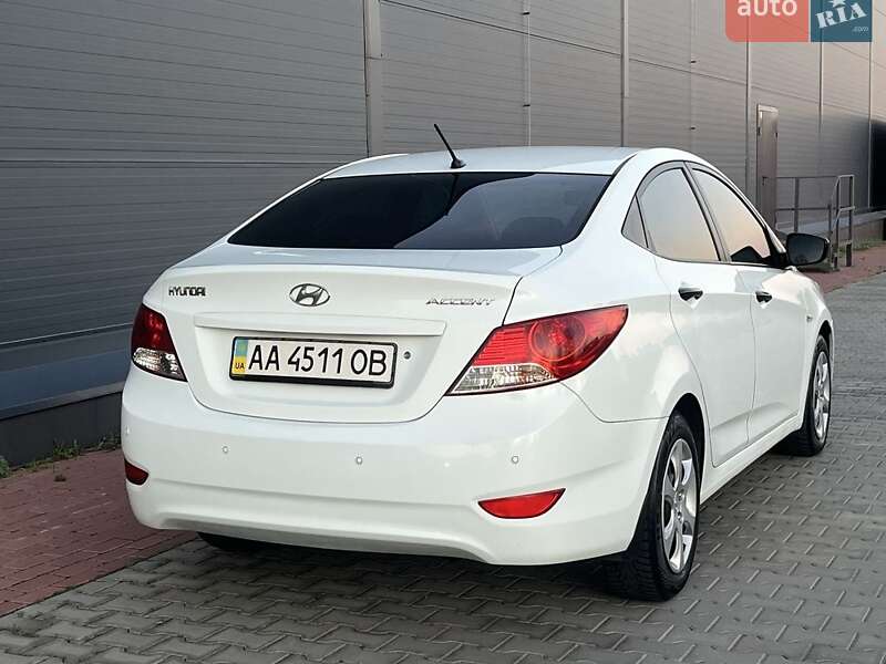 Седан Hyundai Accent 2013 в Киеве фото 5 Седан Hyundai Accent 2013 в Киеве