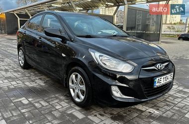 Седан Hyundai Accent 2011 в Днепре