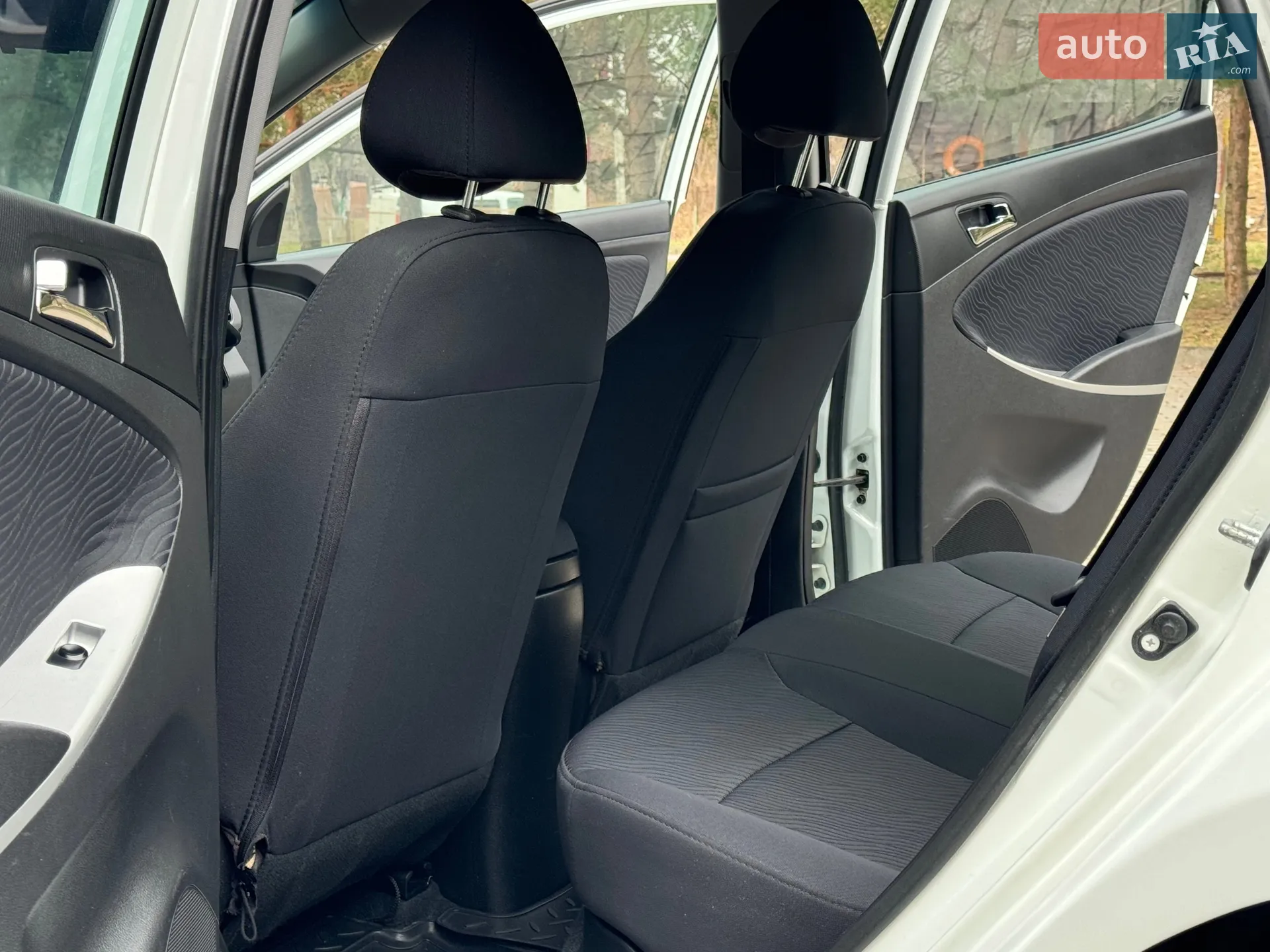 2012 Hyundai Accent - мініатюра 68