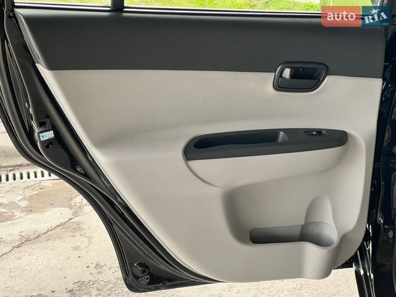 Седан Hyundai Accent 2008 в Киеве