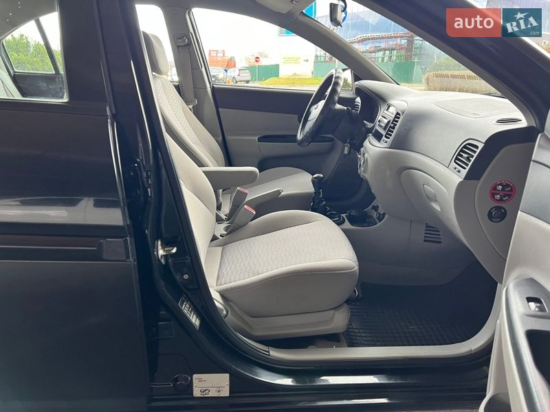 Седан Hyundai Accent 2008 в Киеве