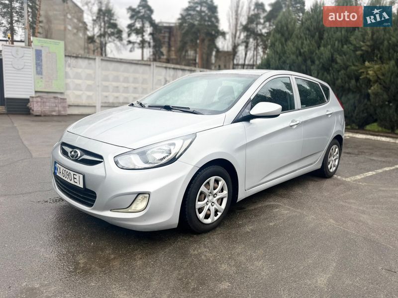 Hyundai Accent 2013 Hyundai Accent 2013