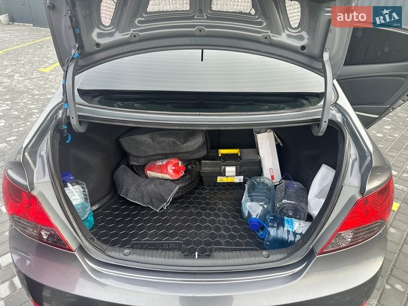 Седан Hyundai Accent 2011 в Харкові