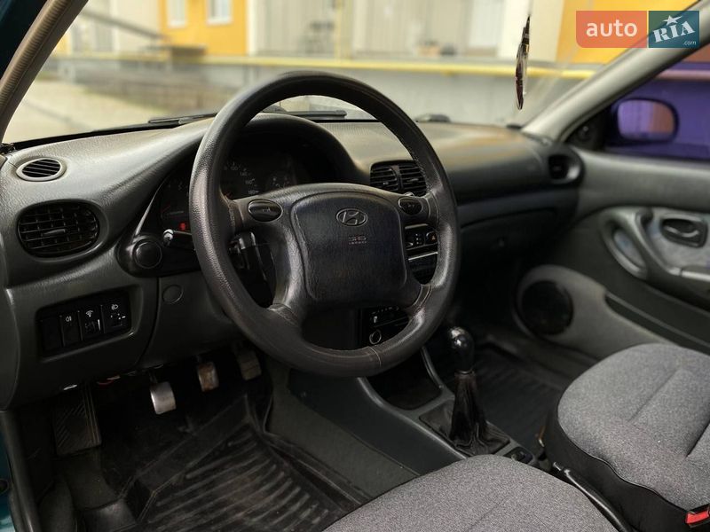 Лифтбек Hyundai Accent 1995 в Одессе фото 21 Лифтбек Hyundai Accent 1995 в Одессе