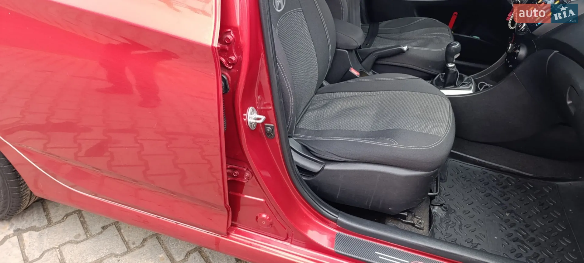 2013 Hyundai Accent - мініатюра 13