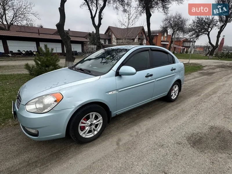 Hyundai Accent