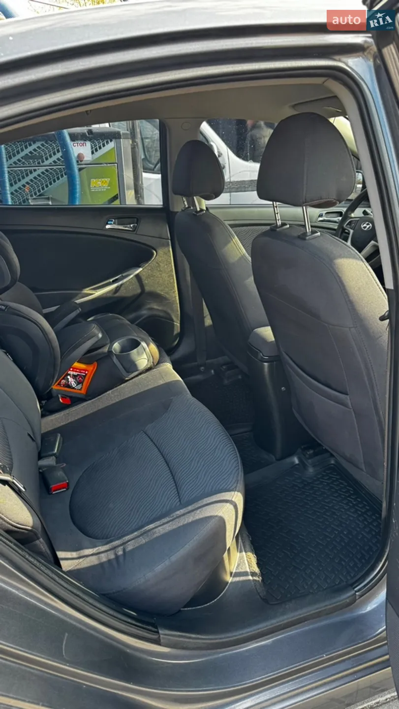 2013 Hyundai Accent - мініатюра 10
