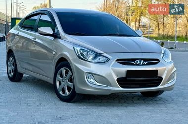 Седан Hyundai Accent 2012 в Дніпрі